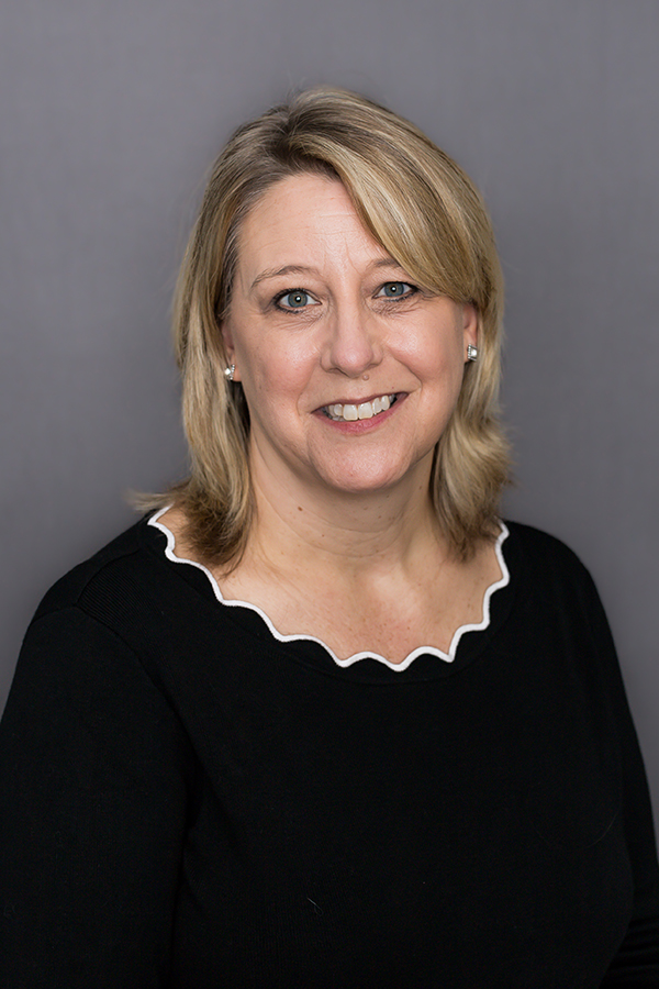 Tracy Jacobsen Headshot
