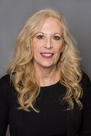 Cindy Brooks Headshot