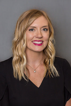 Lauren Ennis Headshot