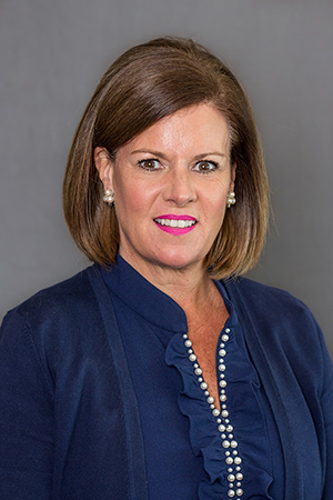 Julia Nelson Headshot