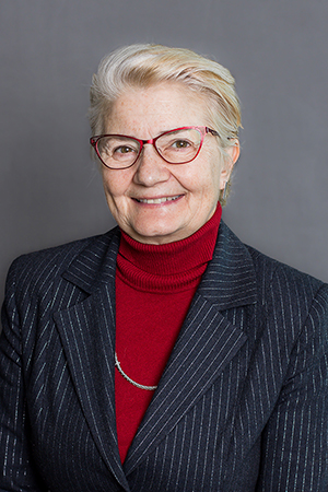 Karen Zinn Headshot