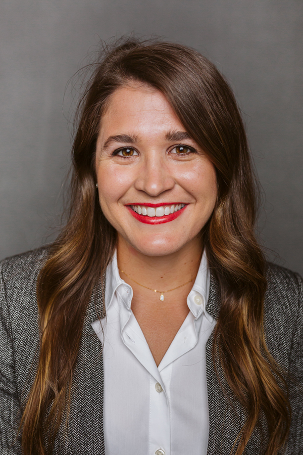 Kerry Pivovar Headshot